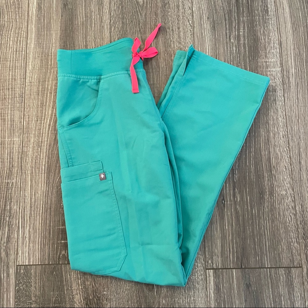 FIGS SCRUB PANTS